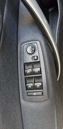 BMW Seria 1 cena 27900 przebieg: 256000, rok produkcji 2007 z Mysłowice małe 211